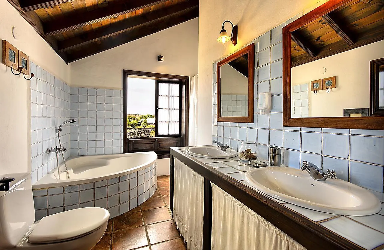 La Casa Del Volcan Villa Tahiche Holiday home